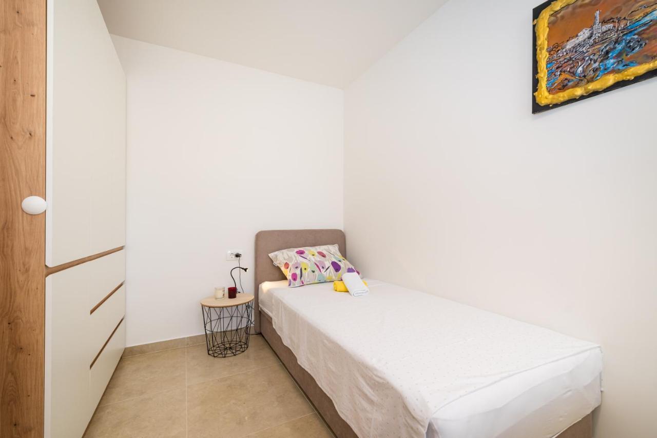 Holiday Home Figurica Novigrad  Exterior foto